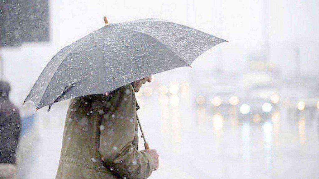 Maltempo in Campania: allerta gialla per temporali, rischio allagamenti e frane