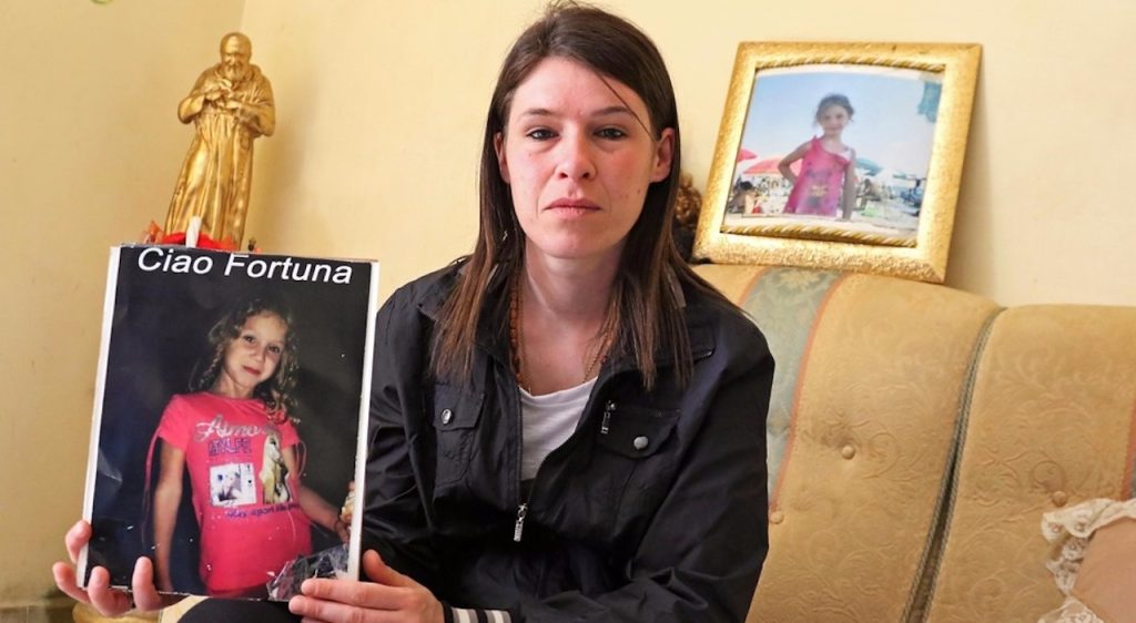 Caivano, la mamma di Fortuna Loffredo: “Sto ancora aspettando la sua tomba”