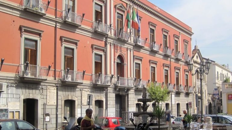 Pagani, il clan Fezza-De Vivo tentò di condizionare il voto: 8 arresti