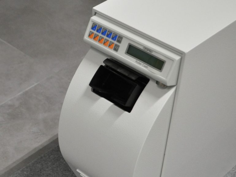 Acerra, ladri rubano roller cash dall’ufficio postale: ma erano vuoti
