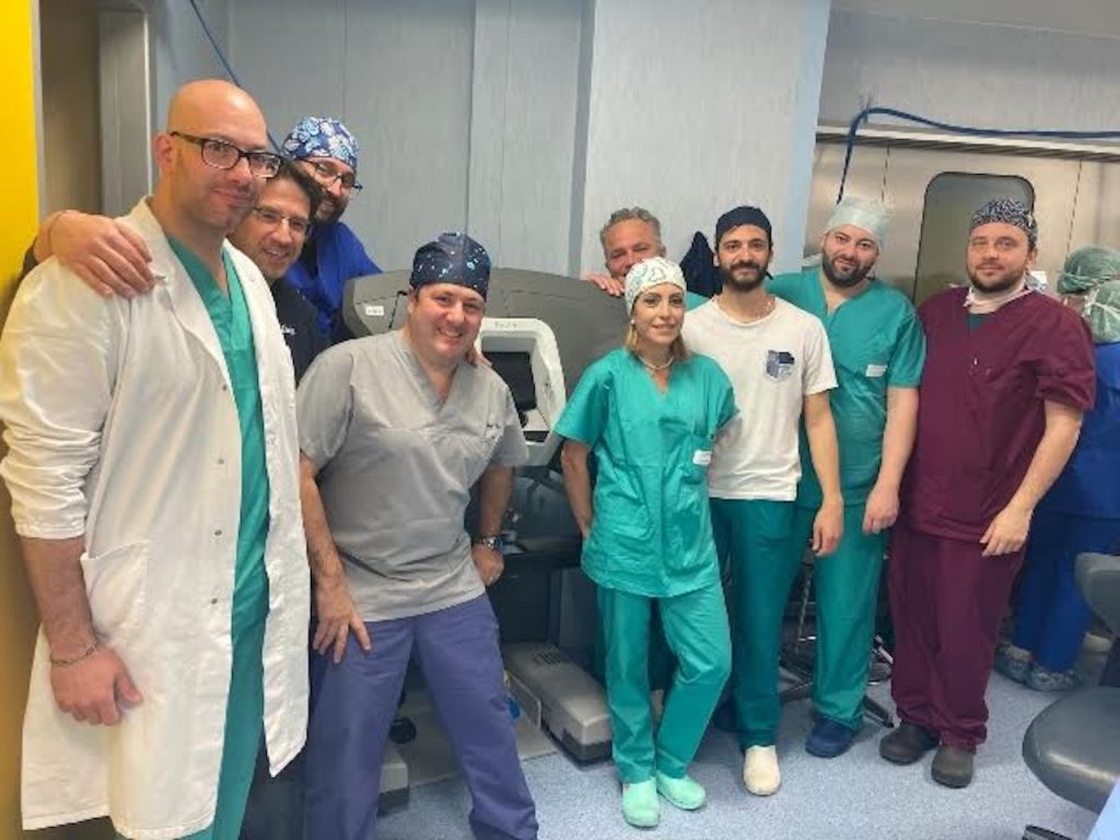 La Clinica Urologica del Ruggi, protagonista di un raro intervento in Robotica