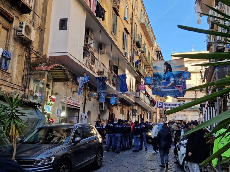 Napoli, arrestato 26enne che aveva aggredito il parlamentare Francesco Borrelli