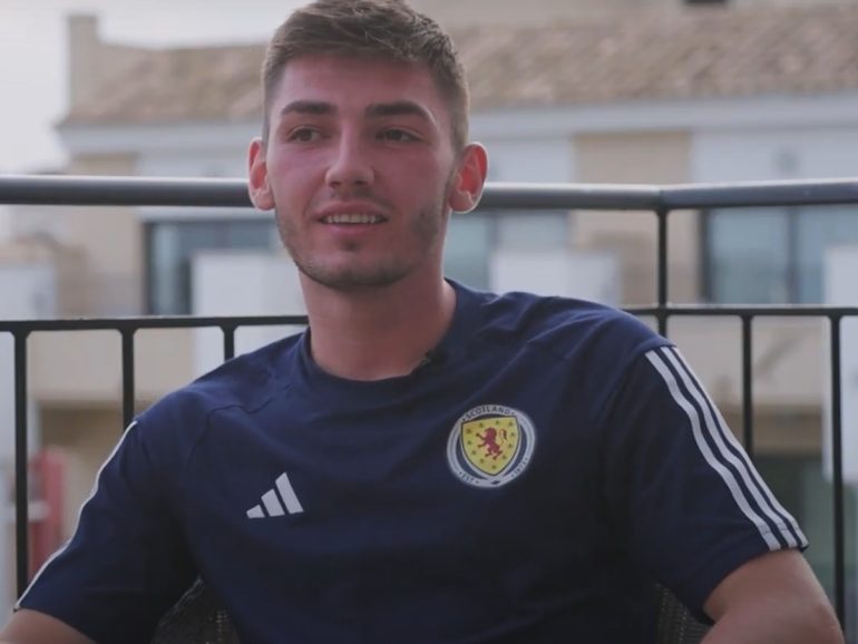 Gilmour carica il Napoli: “Siamo un grande gruppo, contro il Como daremo tutto”