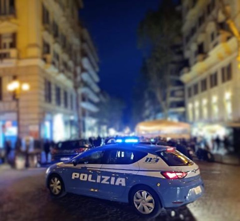Napoli, controlli nella movida del Vomero
