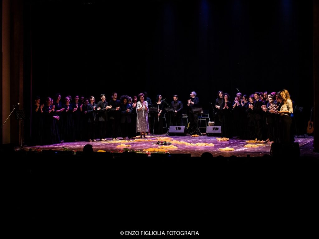 L’opera teatrale “Come in Mare Così in Terra” promossa dall’Ordine dei Giornalisti della Campania debutta domani