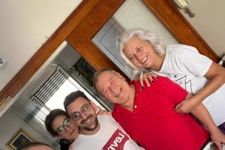 Napoli, Gennaro morto suicida perché gay e bullizzato, la famiglia: “Chi è responsabile, paghi”
