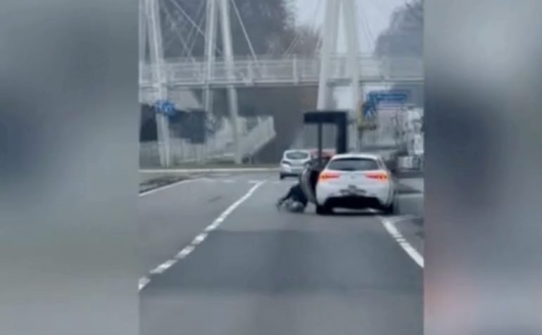 Imprenditore rapinato si aggrappa all’auto dei banditi: rintracciati e fermati