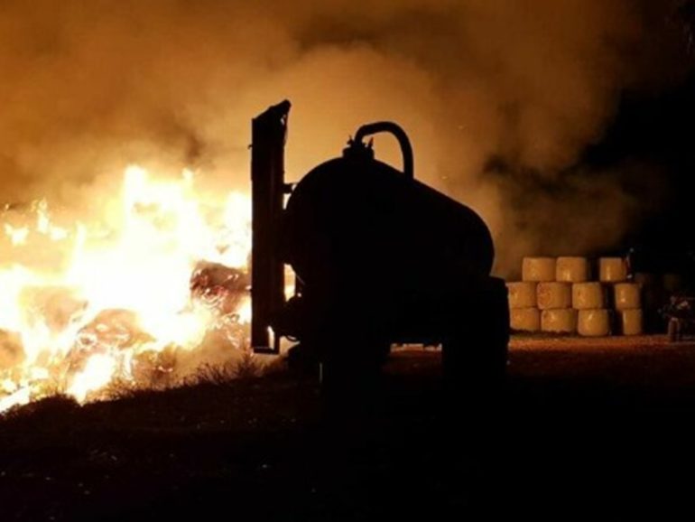 Incendio azienda bufalina a Marcianise, arrestati due estorsori per rogo doloso
