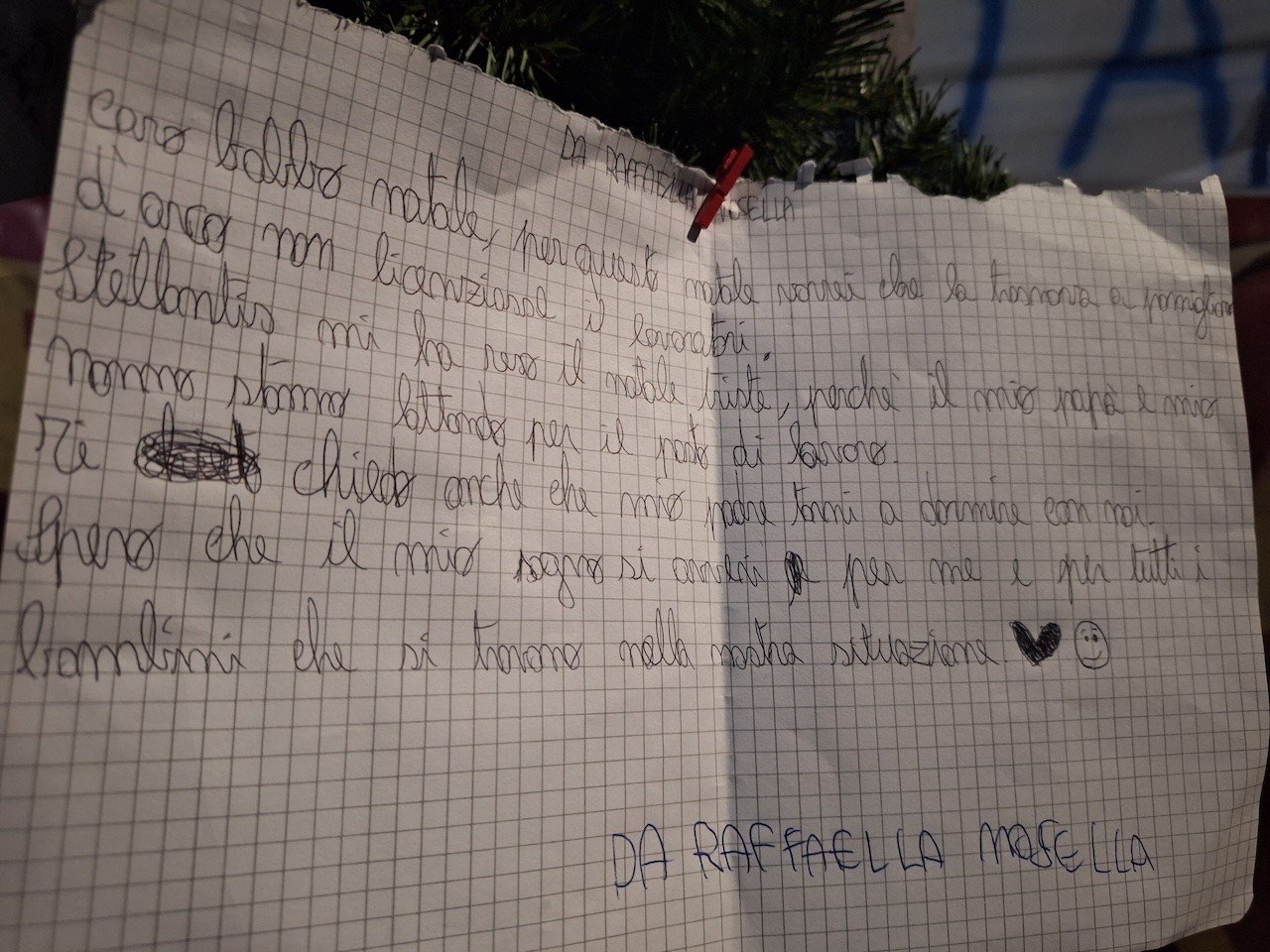 Vertenza Trasnova: "Caro Babbo Natale Stellantis mi ha reso il Natale triste", l'emozionante letterina di Raffaella Mosella
