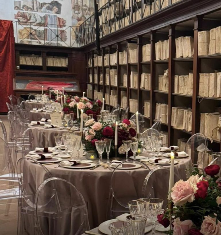Napoli, festa di nozze nell’Archivio di Stato: patrimonio storico a rischio