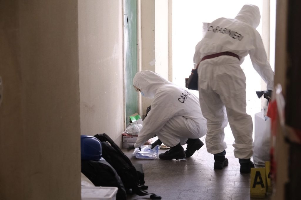 San Felice a Cancello, il figlio assassino era in fuga con 100mila euro in contanti