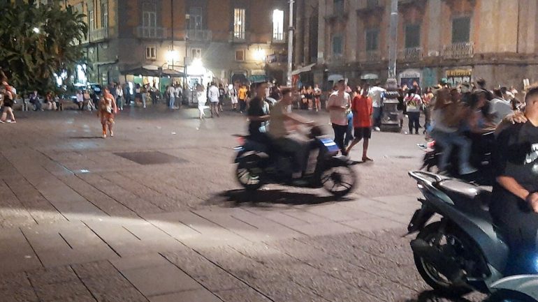 Operazioni contro spacciatori, parcheggiatori abusivi e sospensione di un locale