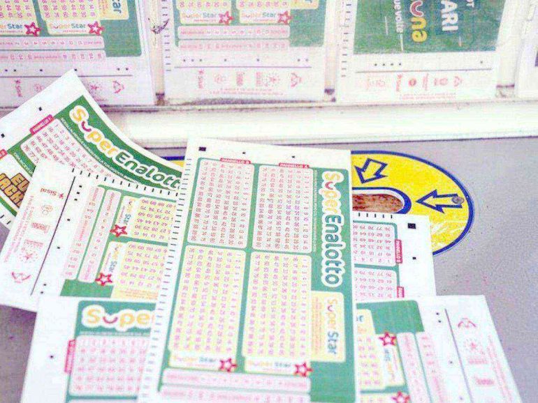 SuperEnalotto: tripletta di “5” in Campania, vinti oltre 58mila euro