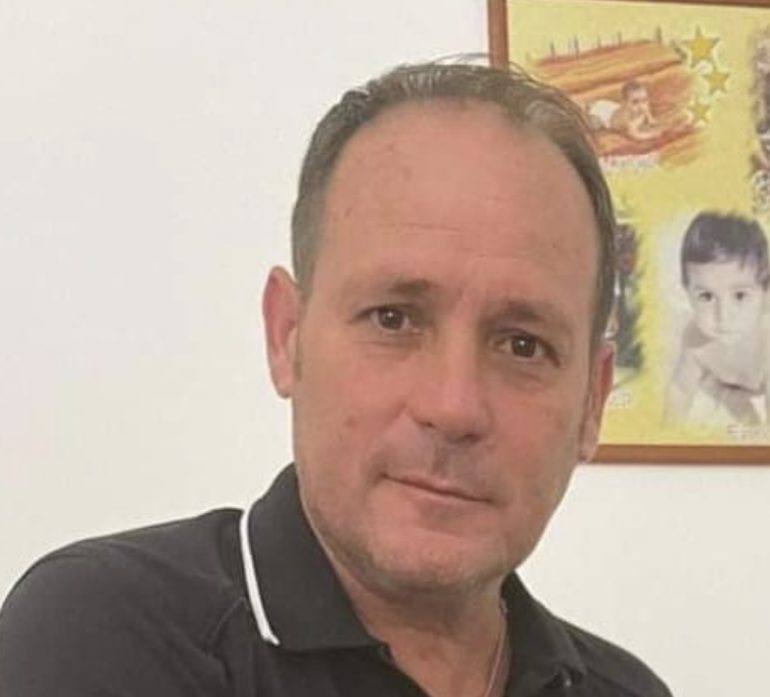 Casavatore , sfiducia al primo cittadino Luigi Maglione: l’ex consigliere Vincenzo Acunzo ne ha per tutti