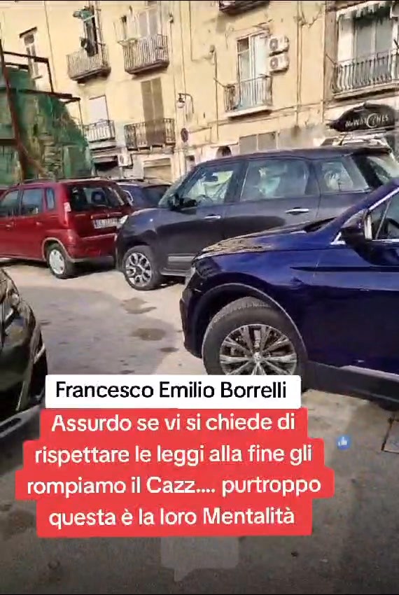 Il titolare del Garage Marina, con 2 posti auto disponibili, ha un
