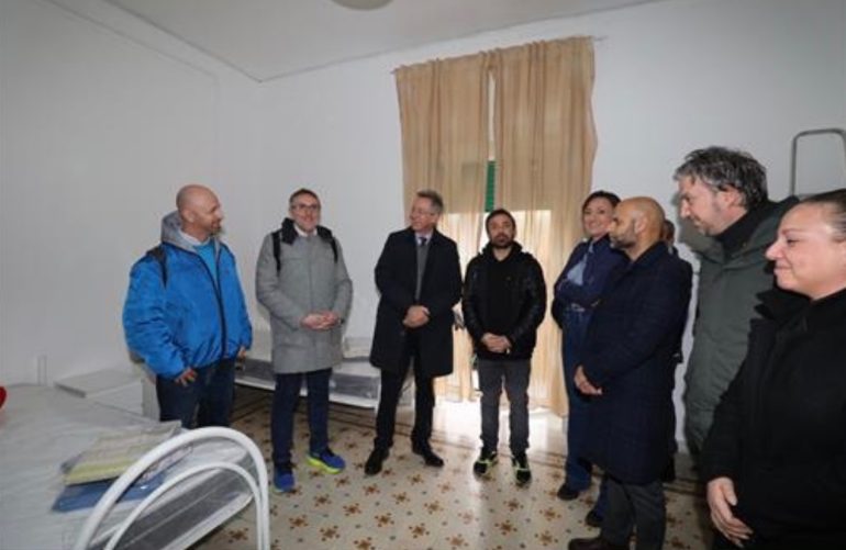 Napoli, ecco la “Casa arcobaleno” per accoglienza migranti LGBTQI+