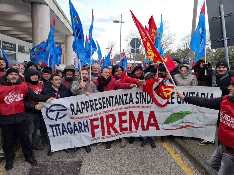 Metalmeccanici sfidano gelo: Firema, Jabil e Softlab in strada per lo scioper