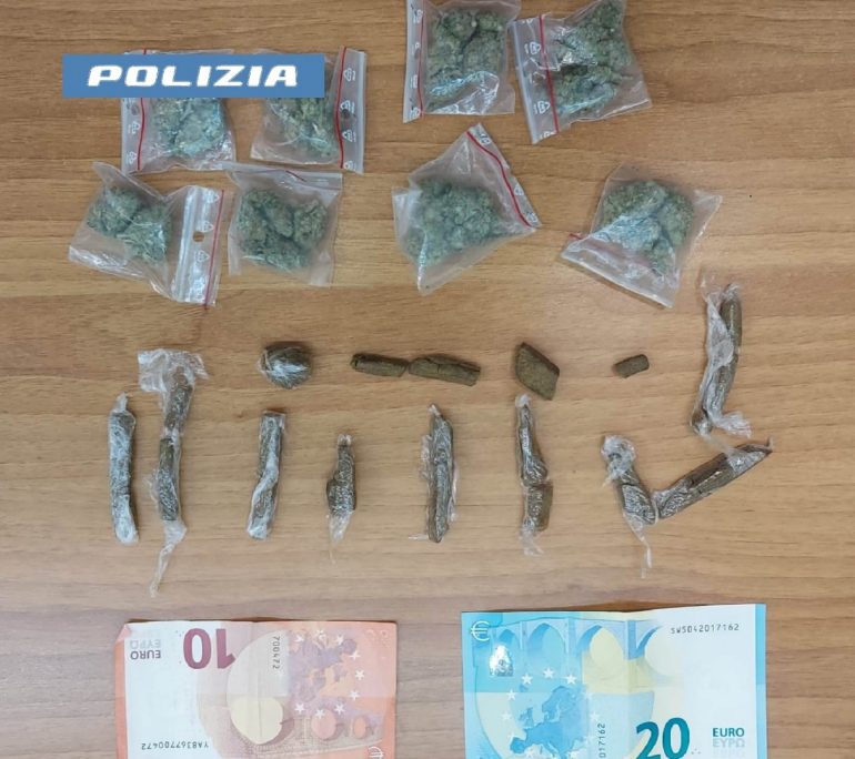 Rione della Bussola: arrestato giovane spacciatore