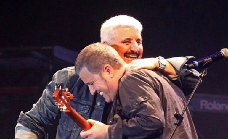 Pino Daniele rivive a Napoli con “Puortame a casa mia”