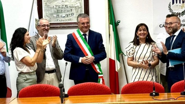 Capaccio Paestum: la Giunta Comunale si costituisce parte civile contro il Sindaco Alfieri ed è pronta a chiedere i danni