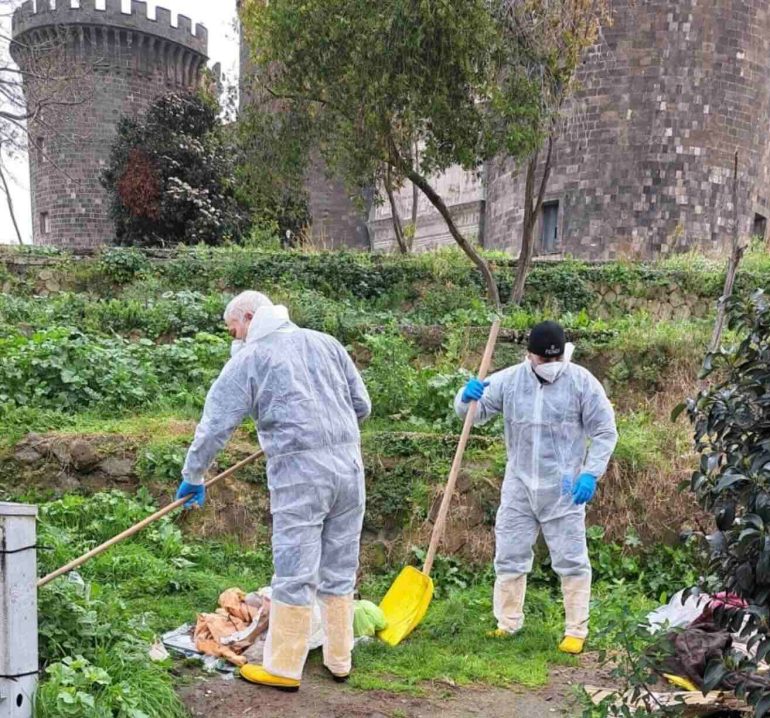 Napoli, ripuliti e sanificati spalti del Maschio Angioino