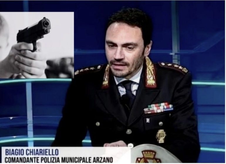 Arzano, il comandante Chiariello: “Follia festeggiare il Capodanno con le armi””