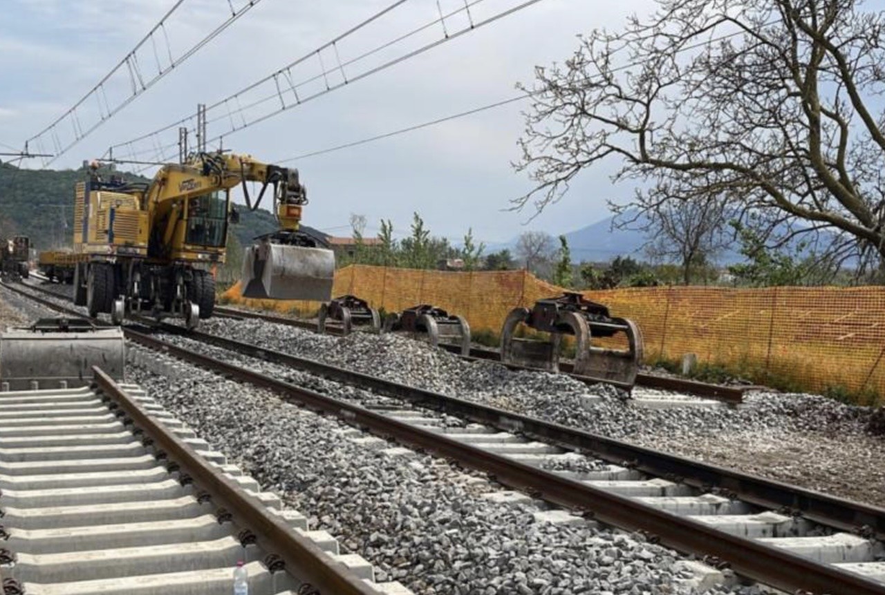 Furti di rame sulla AV Bari-Napoli: slittano le prove tecniche dei treni