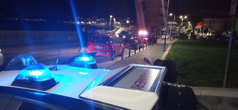 Pozzuoli, controlli agli esercizi commerciali, lavoro nero nel mirino