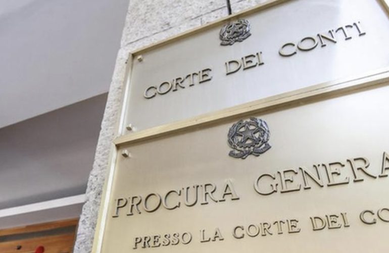 Medico di Caserta indagato per attività extra-istituzionali illegali: sequestrati oltre 2 milioni di euro