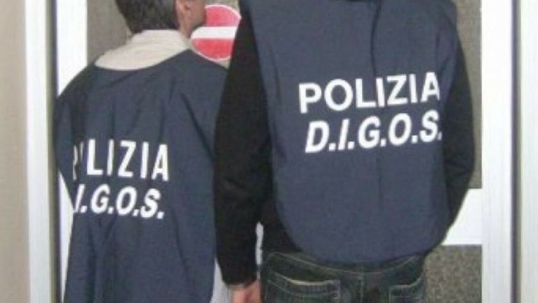 Napoli, arrestato affiliato all’Isis