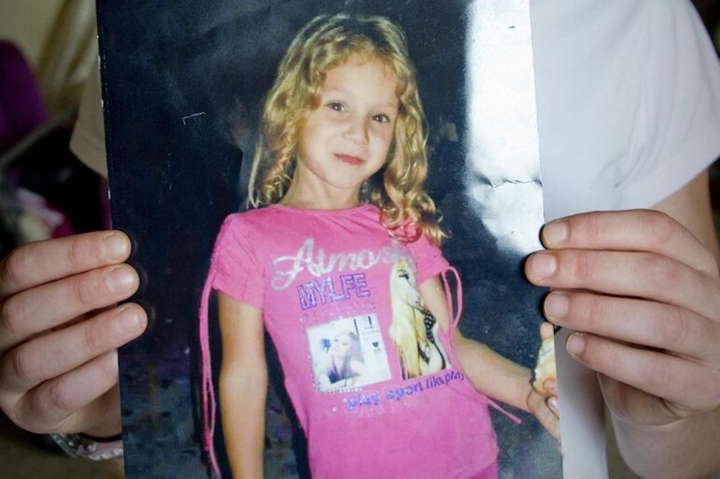 Caivano, il papà di Fortuna Loffredo si oppone al trasferimento della salma in Emilia Romagna