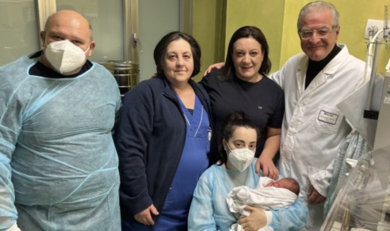 Mamma a 47 anni dopo cinque aborti: Silvia è nata al Malzoni Research Hospital
