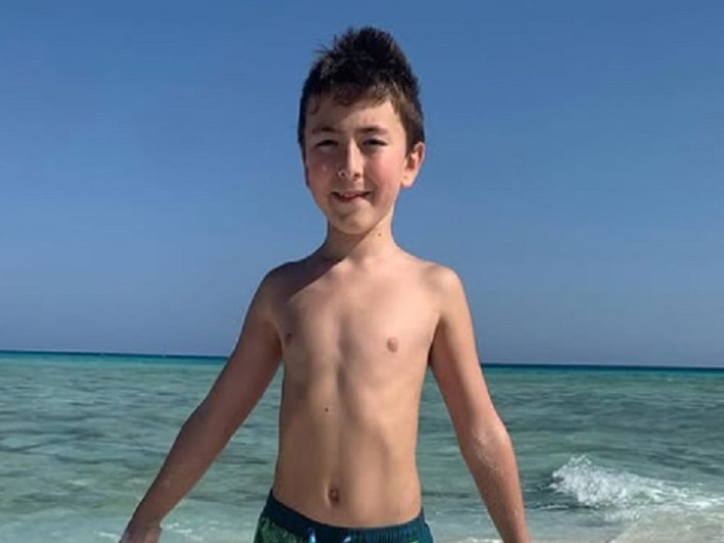 Tragedia a Marsa Alam: Mattia muore a 9 anni in vacanza. Il padre: “In ospedale si è perso tempo”