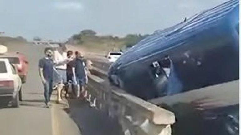 Cuba: 7 italiani coinvolti in incidente bus turistico, 1 morto e 6 feriti