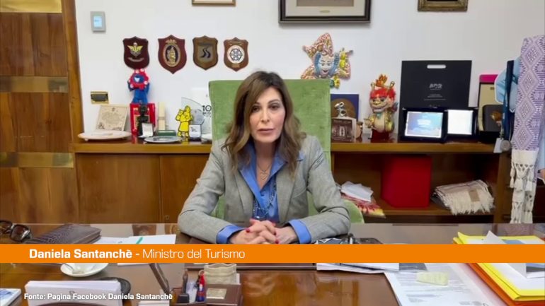 Daniela Santanchè lascia il governo. La lettera: «Obbedisco, ma con amarezza»