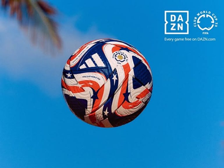 Mondiale per Club, la FIFA presenta il nuovo pallone a ‘stelle e strisce’