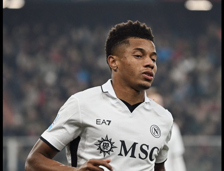 Napoli, piove sul bagnato: nuovo infortunio per Neres