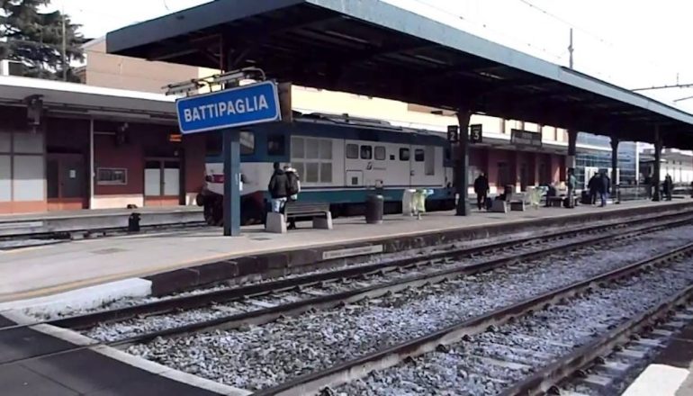 Battipaglia, 19enne suicida nella stazione ferroviaria