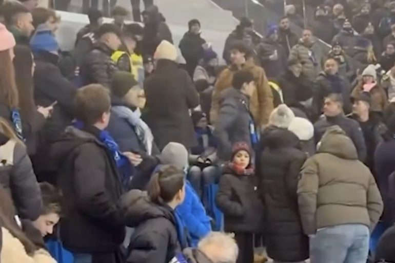 Tifoso del Napoli costretto a lasciare la tribuna a Bergamo: IL VIDEO VIRALE