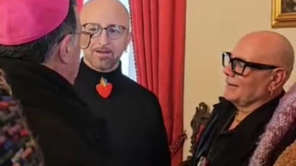 Napoli: insulti omofobi sotto il video del presidente dell’associazione Lgbt