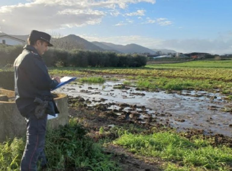 Caserta, scarico illecito di liquami: sequestrati fondo e macchine agricole, denunciato imprenditore