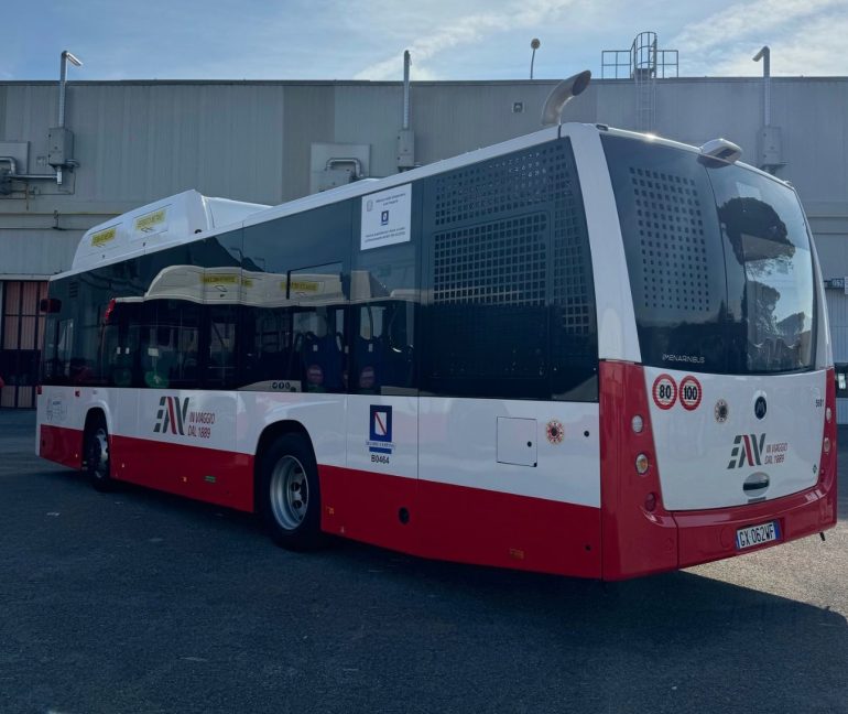Eav, consegnati 35 nuovi bus
