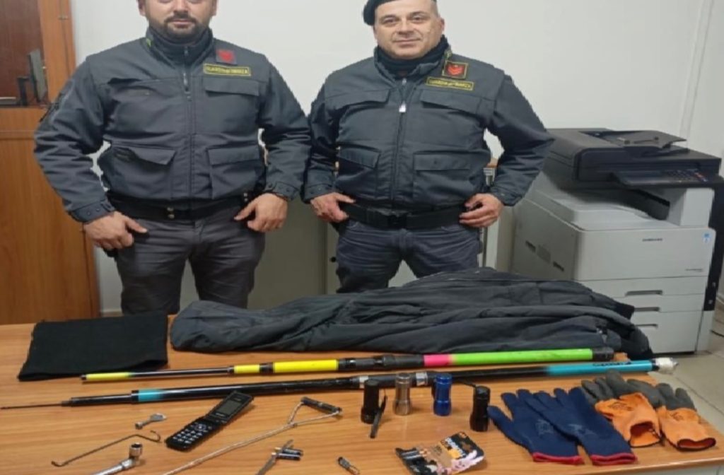 Da Arzano a Solopaca per commettere furti: fermato dai finanzieri