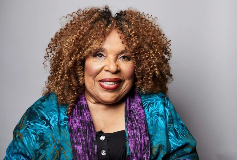 Addio a Roberta Flack, voce suadente di Killing Me Softly