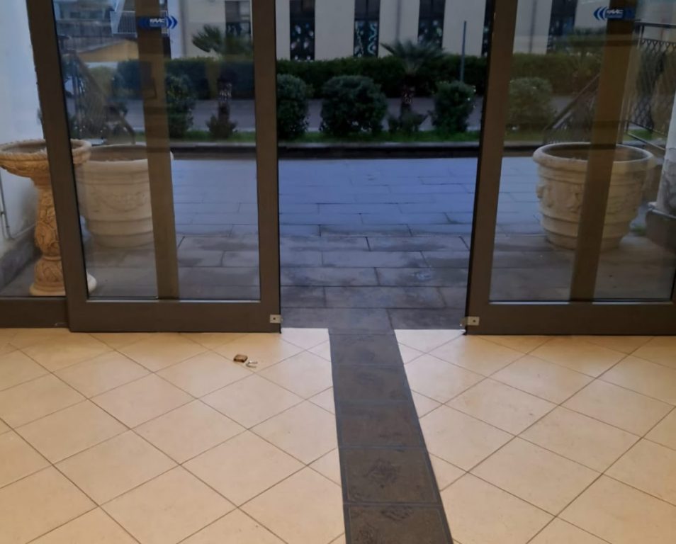 Furto al Comune di Terzigno: uffici devastati e computer rubati