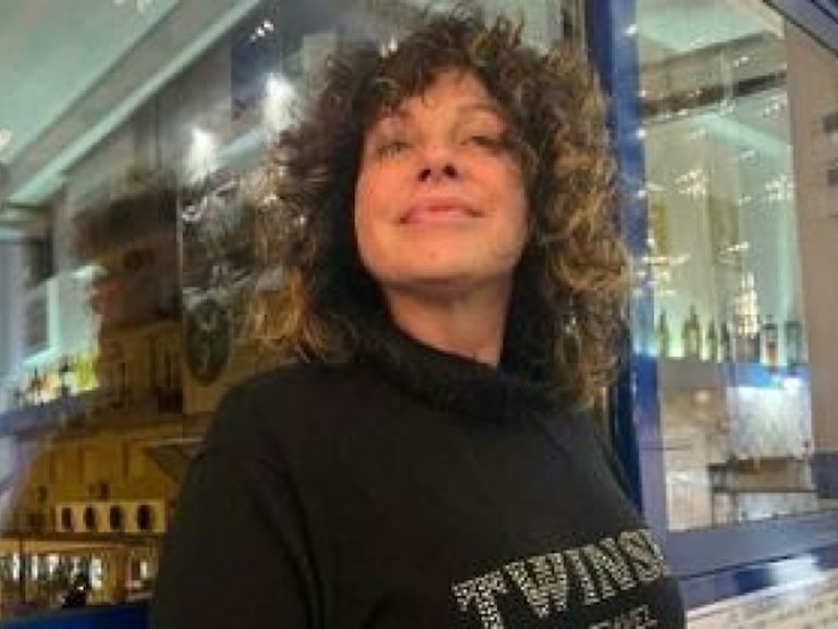 Salerno, nota ristoratrice si toglie la vita