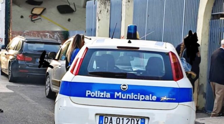Napoli,  garage con dentro la casa abusiva: scovato a Soccavo un alloggio clandestino