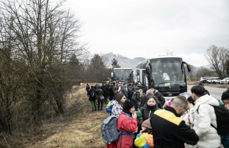 Arrivati primi bus a Roccaraso, I turisti napoletani: “Basta etichettarci, vogliamo solo divertirci”