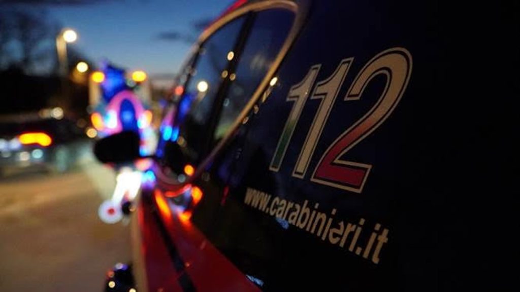 Caserta, maxi operazione dei Carabinieri: sei denunce e 11 veicoli sequestrati