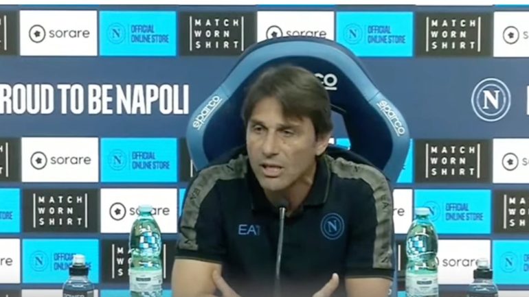 Conte lancia messaggi a De Laurentiis: “Il mio futuro a Napoli? Cresciamo e poi si vedrà”